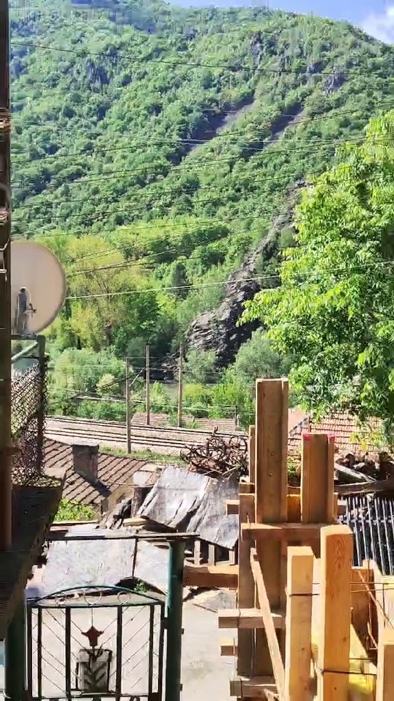 Видео